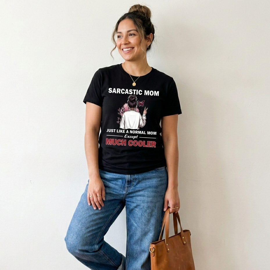 Lioness - round neck T-Shirt